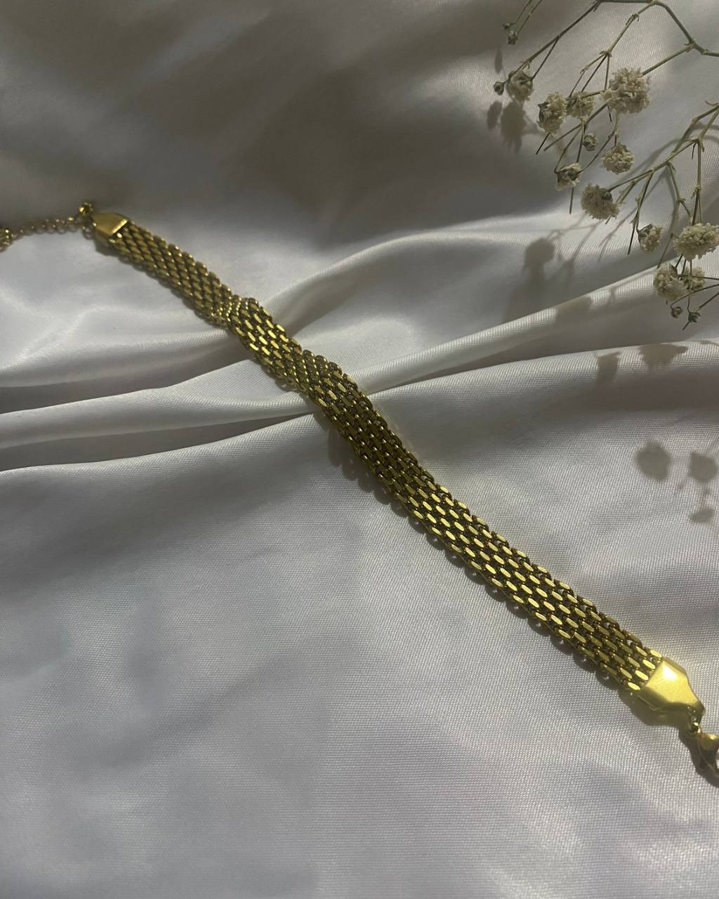 Bracelet