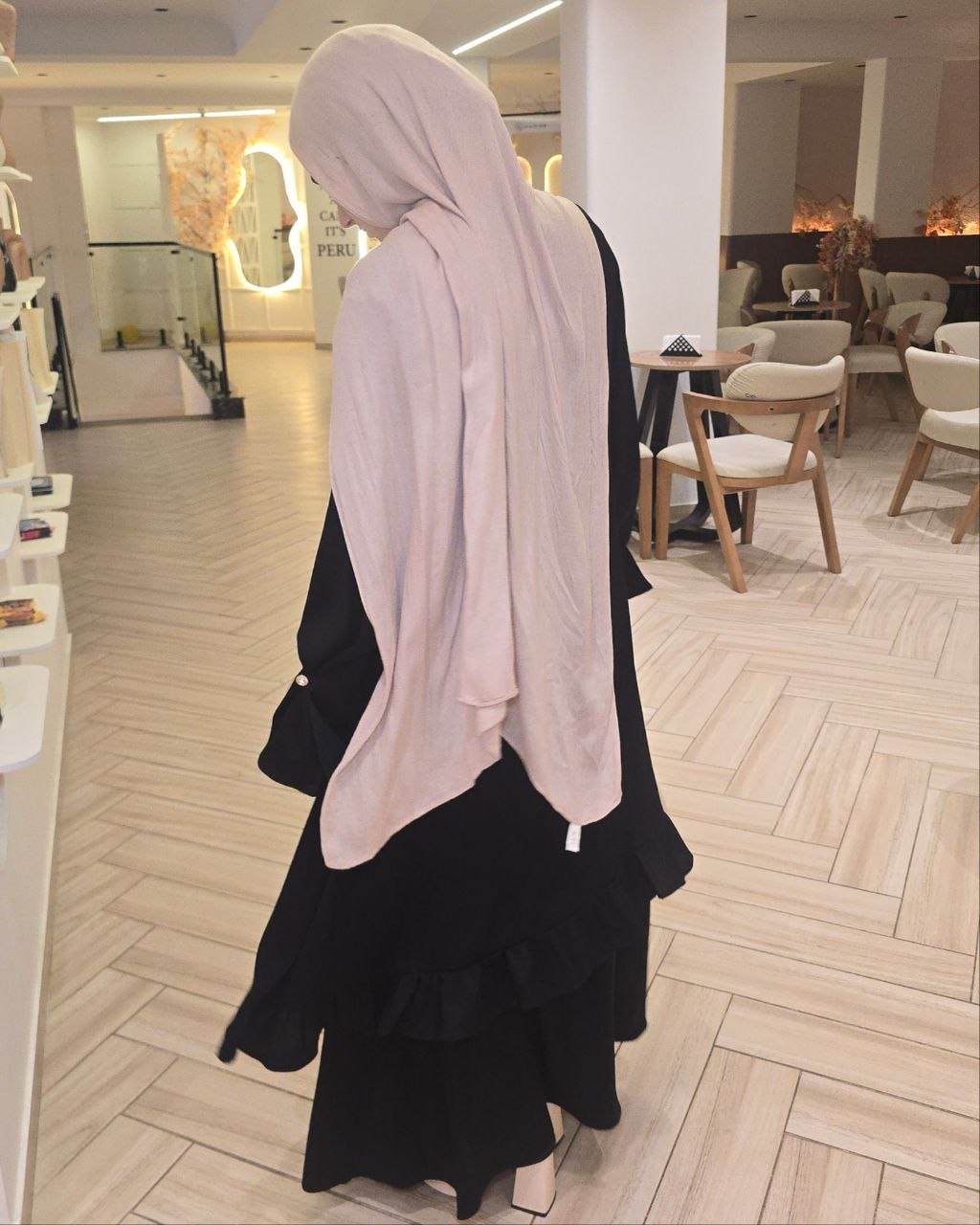 Nejma Suit ⭐️ - Code 31