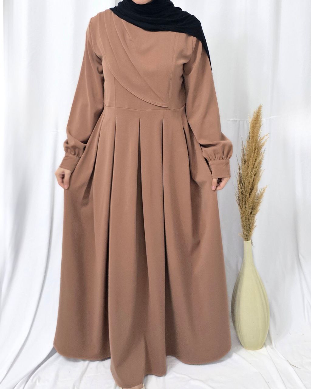 Code 23 | Elegant Cloche - Pleated Design ✨